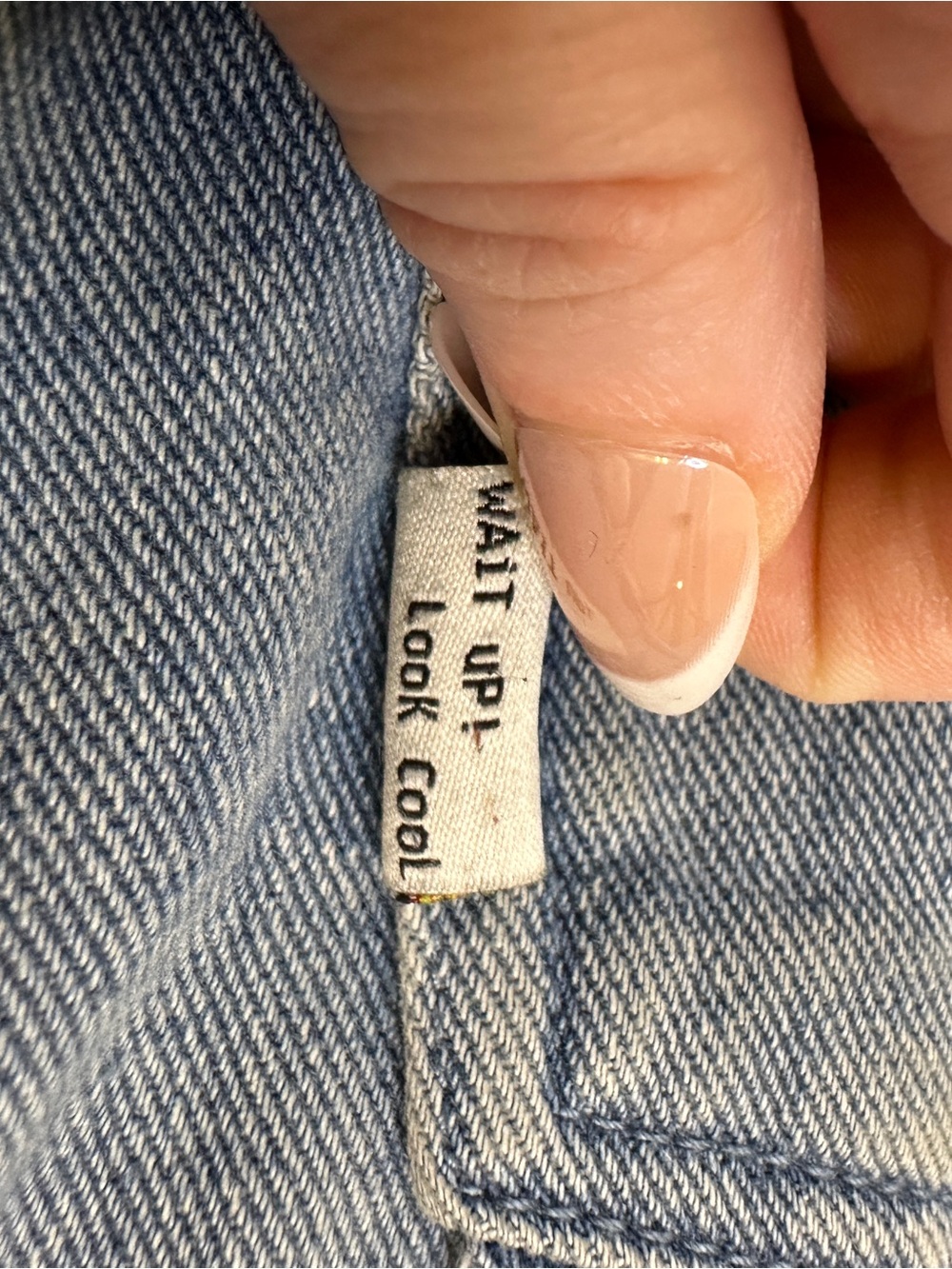 Delia*s Light Wash Jeans Small Relaxed Fit Y2K Denim - Picture 9 of 14